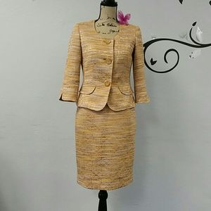 Isabel & Nina suit Sz 2. 0920P4